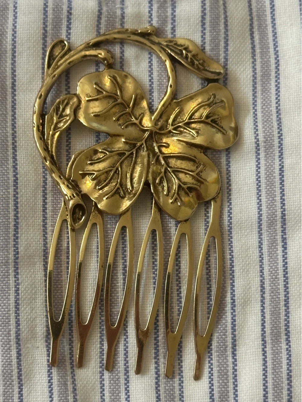 NEW Floral Dogwood Hair Comb Antique Vintage Style